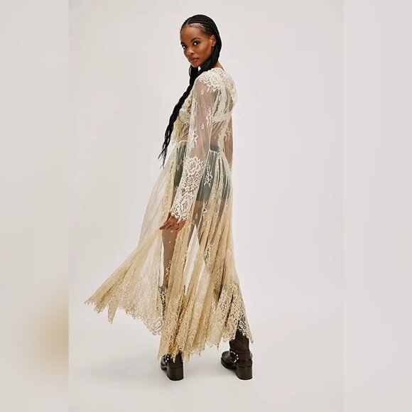 ISO Free People x Nigel Preston Lace Robe Duster Cream Size XS - Picture 2 of 3